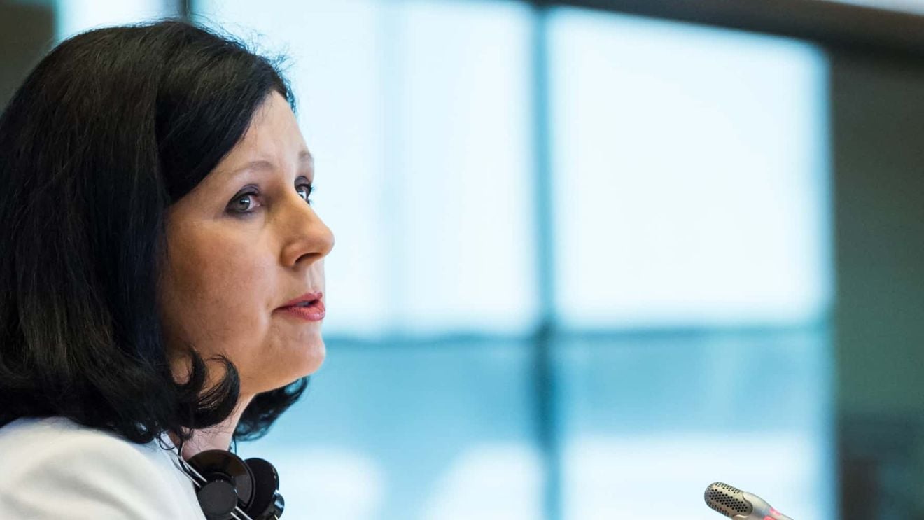 Comisarul european, Vera Jourova, critică schimbările din justiție: Pun sub semnul întrebării progresul obținut în 11 ani de la aderare/ Acest discurs anti-UE nu este constructiv