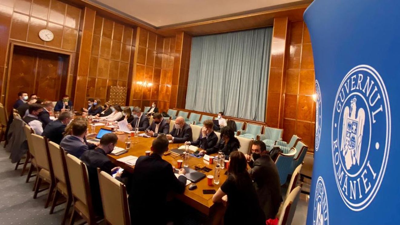 Scrisoare semnată de prefecți și subprefecți USR PLUS demiși de Florin Cîțu: Premierul nu ia în serios actul guvernării, ci transformă totul într-un joc politic cu miză proprie