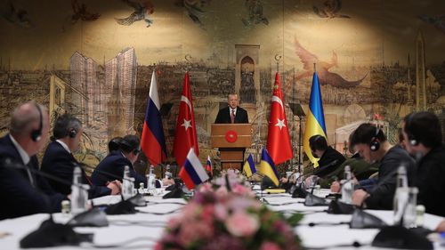 Ministrul de Externe turc acuză faptul că există ţări membre NATO care doresc un război de durată în Ucraina / ”Obiectivul lor este slăbirea Rusiei”