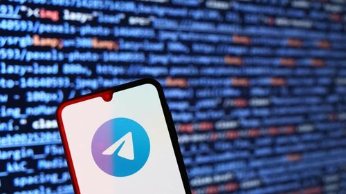 ANALIZĂ Știrile ProTV: Cum se răspândesc teoriile conspirației despre „furtul resurselor” pe conturile Telegram din România