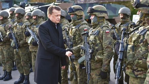 O rachetă rusească a căzut în Polonia în decembrie, dar un comandant neglijent nu a informat pe nimeni, afirmă ministrul polonez al Apărării/ Presa a scris că un biciclist a descoperit racheta întâmplător în pădure