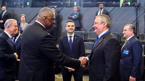 Cum este construit profilul internațional al premierului Ciucă, cu participări alături de președintele Iohannis la summiturile internaționale și interviu în Time