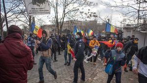 Lucian Bode: Le-am cerut jandarmilor să nu folosească violența / Am înțeles că nici o mașină aparținând corpului diplomatic nu a fost vandalizată