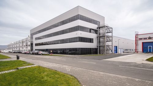 CONFIRMARE Gigantul american Emerson își transferă operațiunile interne de IT către Infosys, o firmă indiană. În România, firma cu sediu în Cluj avea deja în 2024 cu 250 de angajați în minus față de anul precedent / Explicațiile Emerson