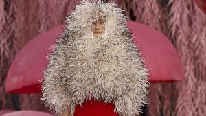 Prima colecție Chanel Haute Couture realizată de Matthieu Blazy a fost prezentată la Paris