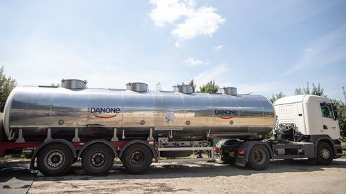 Viitorul fermelor în România: unul dintre cei mai mari fermeri din Statele Unite a vizitat fermierii români pentru un schimb de bune practici în agricultură regenerativă (P)