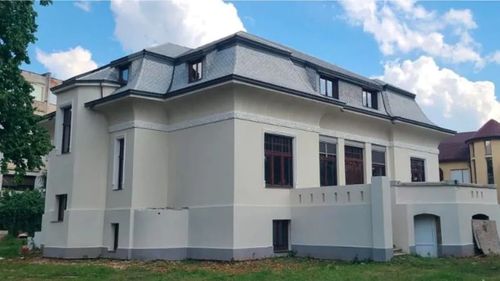 Un clan din Timișoara propune primăriei achiziția unei case cu 3,7 milioane de euro / Casa Muhle a aparținut vestitului florar imperial Wilhem Muhle / Un proces întins pe mai mulți ani a obligat proprietarii să intre în legalitate