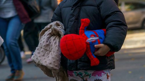 UPDATE Primarul Capitalei: Nicio persoană afectată de explozia din Rahova nu va rămâne pe stradă / 32 de bucureşteni sunt în drum spre hotelurile identificate de Primăria Capitalei, care acoperă integral costurile / Nevoile tuturor vor fi acoperite până la lăsarea serii