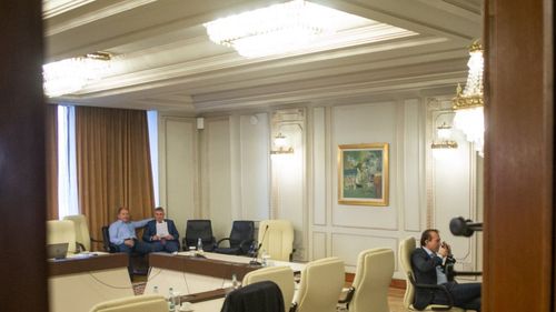 EXCLUSIV Lideri PSD și PNL, fără masca obligatorie la negocierile din Parlament