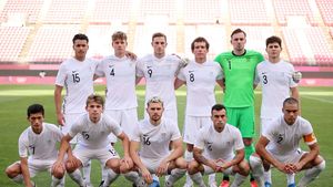 Federația de fotbal din Noua Zeelandă are în vedere schimbarea numelui echipei naționale masculine din “All Whites”, pentru a evita conotațiile rasiste.