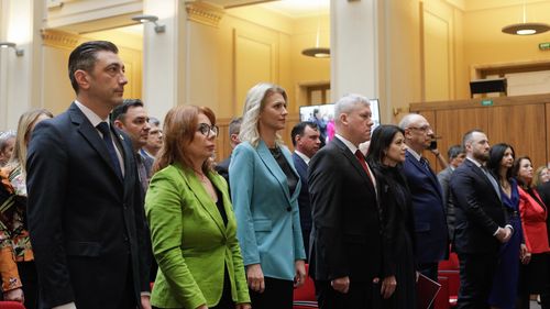 Cristian Ghinea (USR) îi cere premierului Bolojan să îl demită pe Cătălin Predoiu, autorul legilor justiției care au dus la distrugerea sistemului