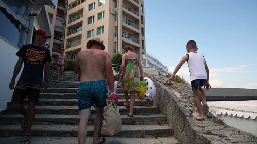 Șase hoteluri de pe litoral, scoase la vânzare / Printre active se află și complexul Bran-Brad-Bega din Eforie Nord, cu peste 200 de camere şi un centru wellness