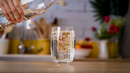 Ce înseamnă o apă bună de băut? Explicații, pe bune, de la experți, pe bune