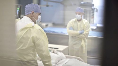 Ministrul Sănătăţii spune că ”lucrurile s-au schimbat faţă de acum 8 ani” în privința marilor arși/ Trei spitale vor fi gata în 2025, spune Rafila/ România va avea 60 de paturi pentru mari arşi