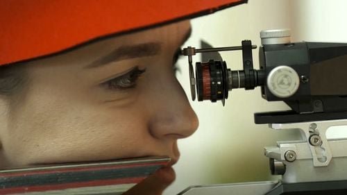 Tir: Laura Ilie, campioană europeană la puşcă aer comprimat 10m