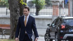 Sebastian Burduja: Candidez pentru Primăria Capitalei pentru că vreau ca bucureștenii să nu mai fie forțați să aleagă răul cel mai mic / Decizia de astăzi a fost asumată după prea multe ezitări