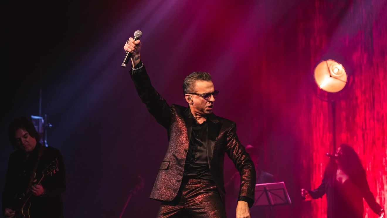 Depeche Mode va lansa vineri albumul „Memento Mori”