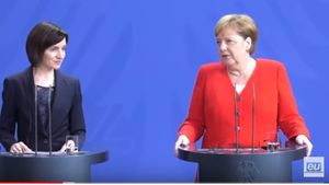 Dialog online între Maia Sandu și Angela Merkel/ Președinele Republicii Moldova: Am accentuat că cetățenii moldoveni își doresc reforme adevărate, stat de drept și sancționarea corupților