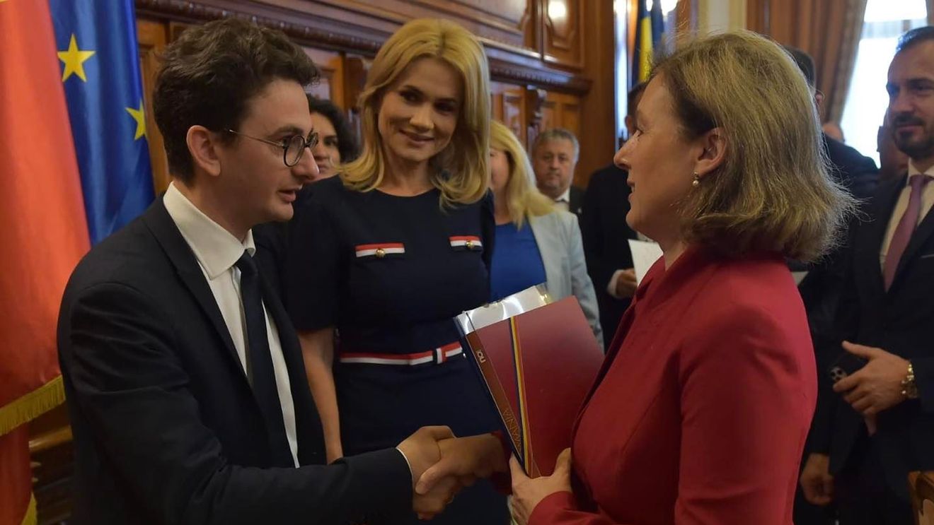 Deputatul USR, Iulian Bulai, către vicepreședintele Comisiei Europene:  În România există jurnaliști bătuți și intimidați