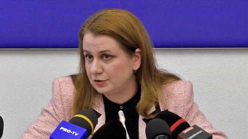 Ligia Deca le cere studenților din Regie să trimită la minister dovezile că Universitatea Politehnica mușamalizează cauzele incendiilor și situația precară a rețelei electrice din cămine