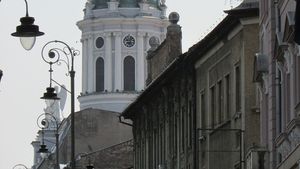 Primăria Arad primeşte 100 de milioane de euro pentru retehnologizarea CET Hidrocarburi / Perioada de implementare a proiectului este de trei ani