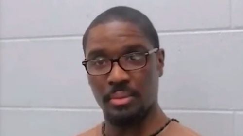 Un condamnat la moarte a fost executat într-o închisoare federală din statul Indiana. Brandon Bernard (40) a fost găsit vinovat pentru crimă, la 18 ani