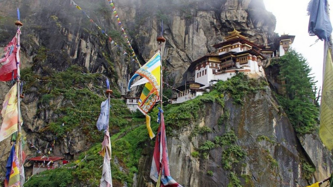 Regatul Bhutan a vaccinat în 16 zile peste 90% din populație, aplicând principiile astrologiei budiste