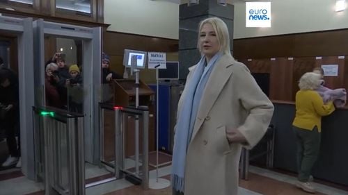 Ce a pățit o candidată "angajată pentru pace" după ce a anunțat că vrea să-l provoace pe Putin la prezidenţiale / Președintele rus a zdrobit opoziția, toți opozanții săi sunt în închisoare