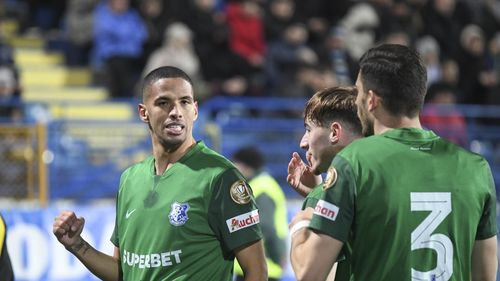 Zeci de ocazii pe Oblemenco: Farul câștigă cu 2-1 în fața Craiovei și urcă pe locul șase în Superligă