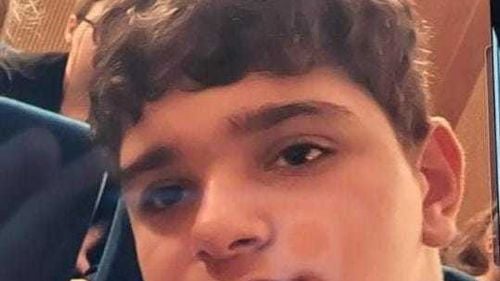 Un băiat de 13 ani din Sectorul 4 a dispărut/ Poliția solicită ajutorul cetățenilor