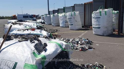 Zece containere cu 200 de tone de deșeuri din Germania au fost descoperite în Portul Constanța și vor fi returnate expeditorului