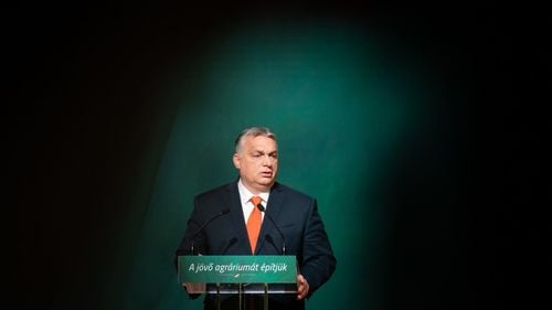 Sporirea capacităților de spionaj alimentează temerile că Ungaria construiește un stat care își supraveghează cetățenii ­- Analiză Balkan Insight