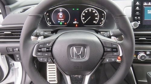 Honda şi Nissan iau în considerare producţia reciprocă de vehicule în fabricile lor