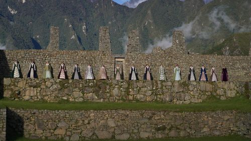 Corul Madrigal a filmat un videoclip la Machu Picchu la 2400 de metri altitudine