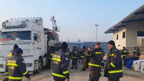 Prima misiune a salvatorilor români în Turcia: Se încearcă recuperarea unei familii formate din trei persoane, prinse sub dărâmături