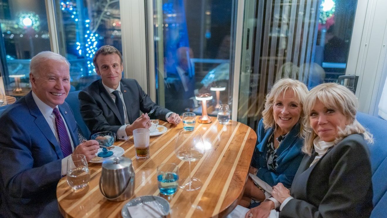 Cuplurile Macron şi Biden iau cina în privat la un restaurant italian din Washington / Șeful statului francez se află în vizită oficială în SUA