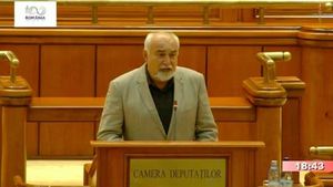 Vosganian: Propunerea ALDE pentru Ministerul de Externe este Ramona Mănescu. Îl avertizăm pe președinte să nu o refuze, pentru că se va ajunge la Curtea Constituțională