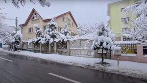 Primăria Craiova: 72 de utilaje sunt pregătite să intervină pe timpul nopții pentru deszăpezire și combatere a poleiului