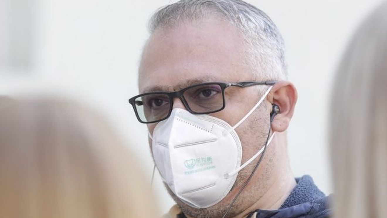 Orban afirmă că directorul Unifarm Adrian Ionel, acuzat că a luat mită 760.000 de euro, a apărut în funcție în 2012, când guvernul era condus de Ponta. Director general al Unifarm a fost numit în 2016, când Vlad Voiculescu era ministru al Sănătății. Voiculescu: ”E o încercare de manipulare”