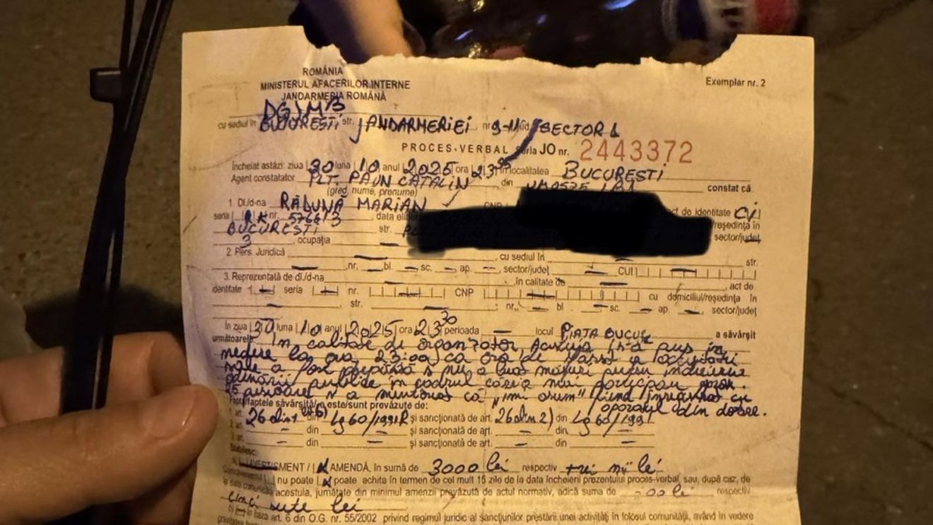 La 10 ani de la tragedia din Colectiv, Jandarmeria îi amendează pe organizatorii marșului comemorativ din capitală, pe motiv că ar fi depășit ora autorizată / Marșul a avut deviza „Solidaritate pentru dreptate; 10 ani fără justiţie'' / Precizări ulterioare ale Jandarmeriei: „Agentul constatator nu a înțeles pe deplin spiritul legii și particularitățile contextului”