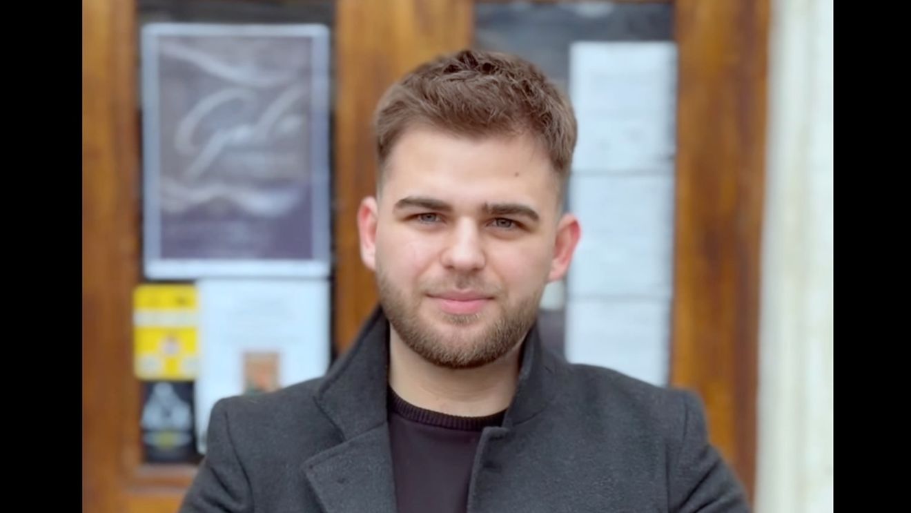 Manifest împotriva copiatului în sesiunea de examene: „Tu ai avea curajul să te lași pe mâna unui profesionist care a trecut prin facultate cum treci tu?” - apelul studenților din Galați