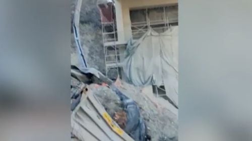 Un camion condus de un român a căzut de la 15 metri, de pe un viaduct din Italia / Românul este grav rănit, dar viața lui nu este în pericol