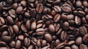 Uniunea Europeană a importat 2,9 milioane de tone de cafea în 2020, în valoare totală de 7,5 miliarde de euro / Cea mai mare cantitate a venit din Brazilia și Vietnam
