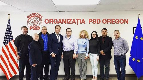 Ilan Laufer, acuzat că a trucat o fotografie cu românii din SUA pe care ar fi adăugat sigla PSD Oregon