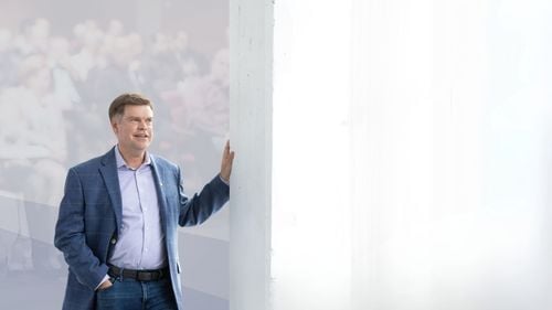 Jason Palmer, un democrat necunoscut, l-a înfrânt pe Joe Biden în caucusul din Samoa Americană / Politicianul nu a călcat niciodată în acest teritoriu înainte de alegeri