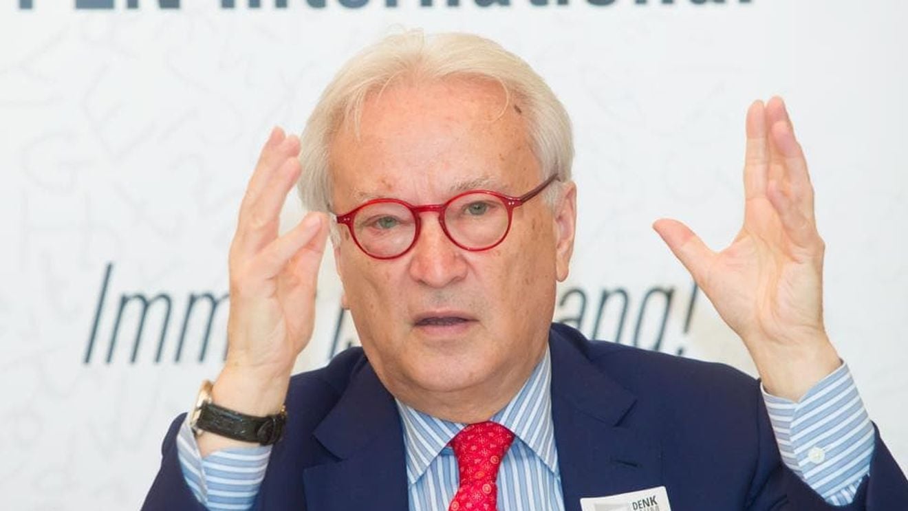 Fost lider al socialiștilor europeni din PE: Această familie politică trebuie să se despartă de membri controversați precum cei din România