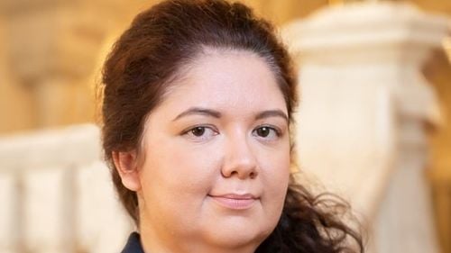 Președintele Iohannis a numit un consilier pe probleme climatice. Alexandra Bocșe e cercetător și lector la London School of Economics