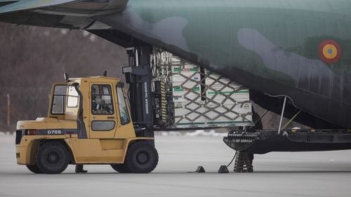 Ciolacu: Ministerul Apărării va transporta urgent ajutorul umanitar pentru Fâșia Gaza, pe cale aeriană