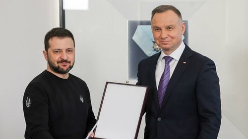 Preşedintele conservator polonez îi sugerează lui Zelenski să coopereze cu Trump: „I-am sugerat să menţină cursul unei cooperări calme şi constructive”