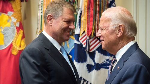 Președintele Joe Biden participă virtual la summit-ul flancului de est al NATO, găzduit de Klaus Iohannis la București